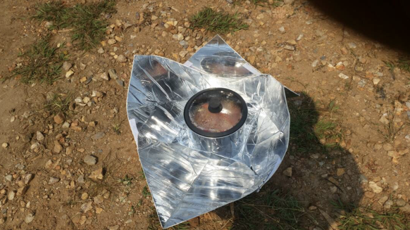 Haines Solar Cooker (Star) with pan